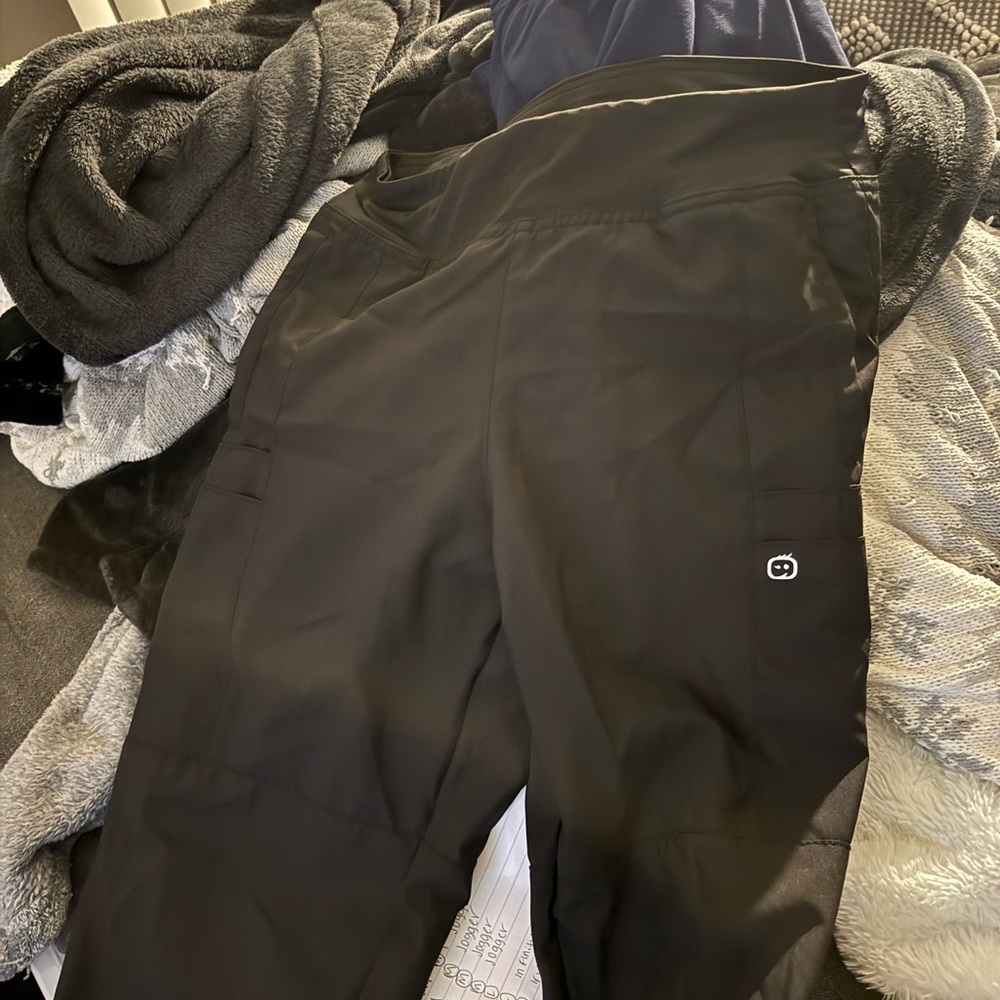 WonderWink Women's Comfort Waist Cargo Jogger Pant Black